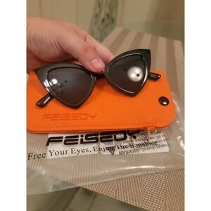 FEISEDY Black Cat Eye Sunglasses